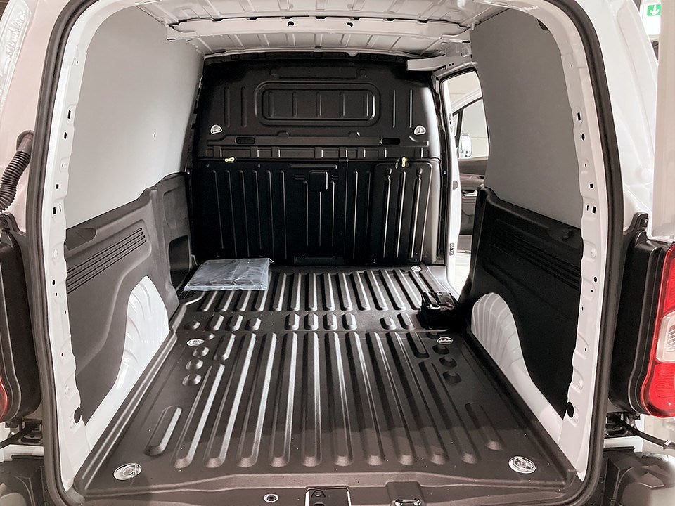 Bild på Peugeot Partner BlueHDi 130hk Aut L2 - HYRBIL