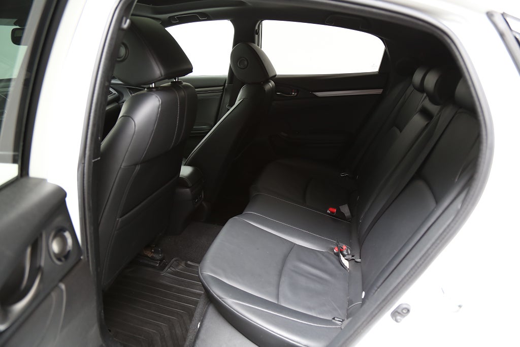 Honda Civic 1,5 i-VTEC Turbo 182hk 5D Panorama Skinn Drag 2017