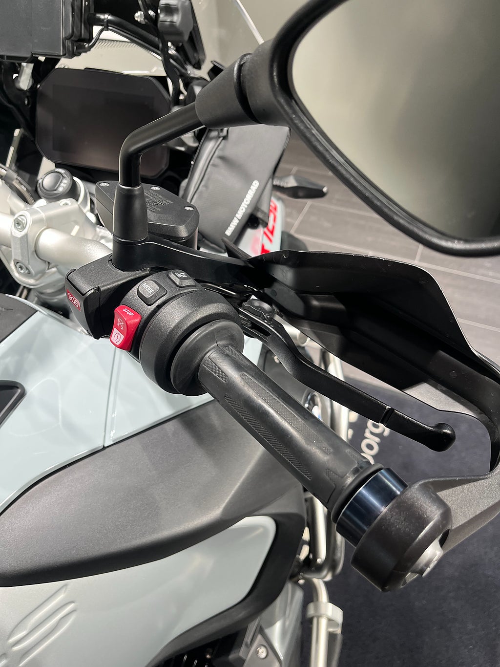 BMW R1250GSA / 3st väskor/Service avt. /Förlängd garanti