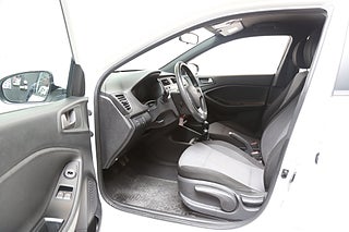 Halvkombi Hyundai i20 9 av 23