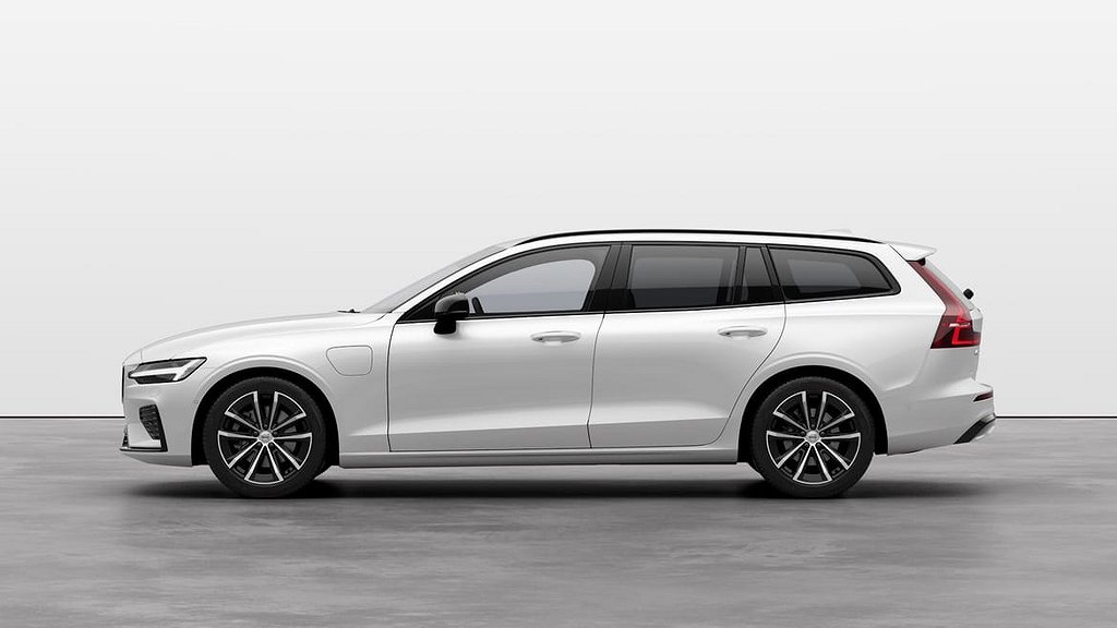 Volvo V60 T6 Plus Dark Edition, Bil lager för snabb leverans