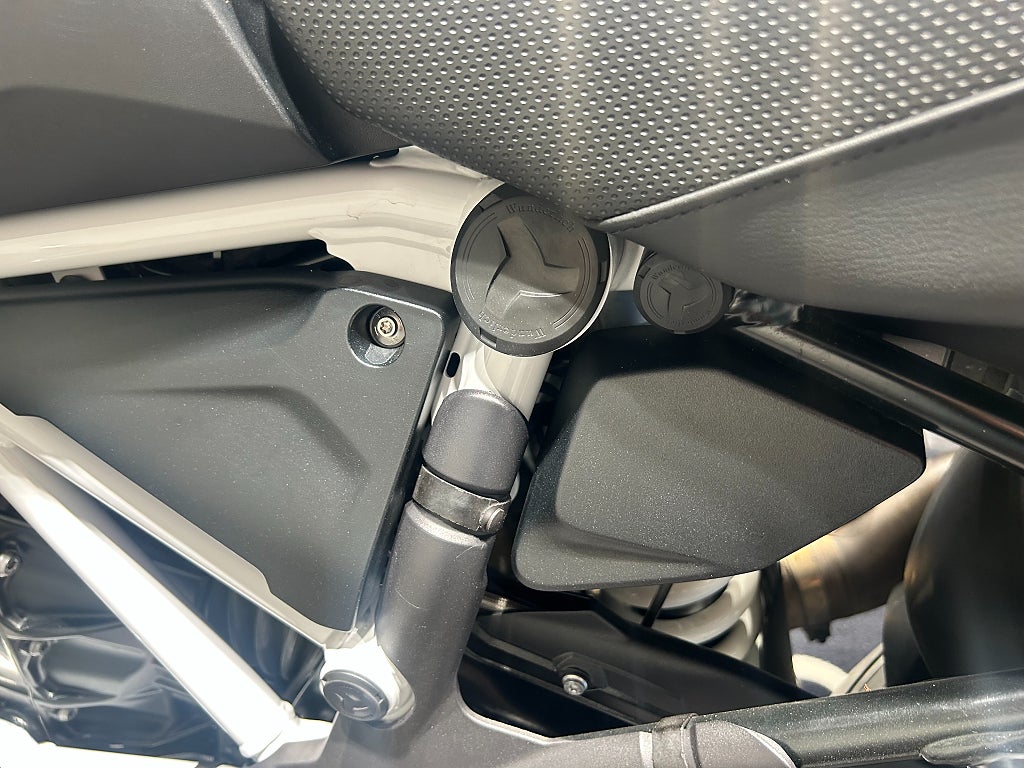 BMW R1250GS /3.45%/Trophy/Akrapovic/Väskor/Performance