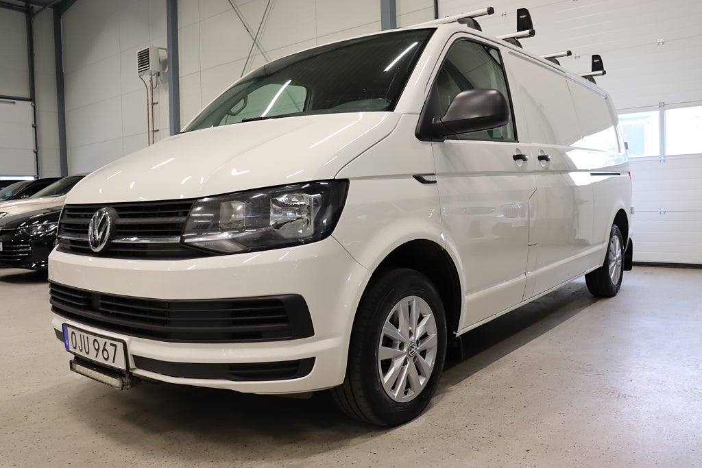 Volkswagen Transporter T30 2.0 TDI BMT Drag D-Värm 3-Sits 1-Ägare Lång 150hk