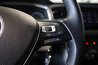 SUV Volkswagen T-Roc 27 av 28