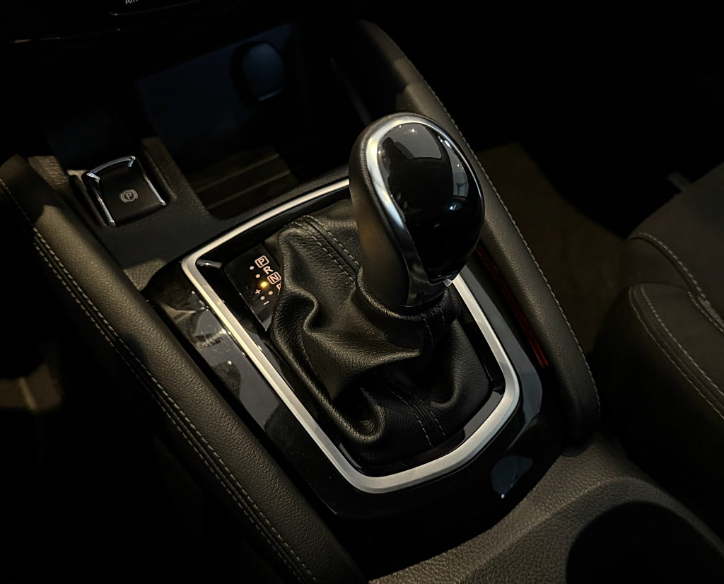 Nissan Qashqai 1.2 DIG XTRONIC-CVT GPS FACELIFT 1-ÄGARE LÅGMIL NYSERV