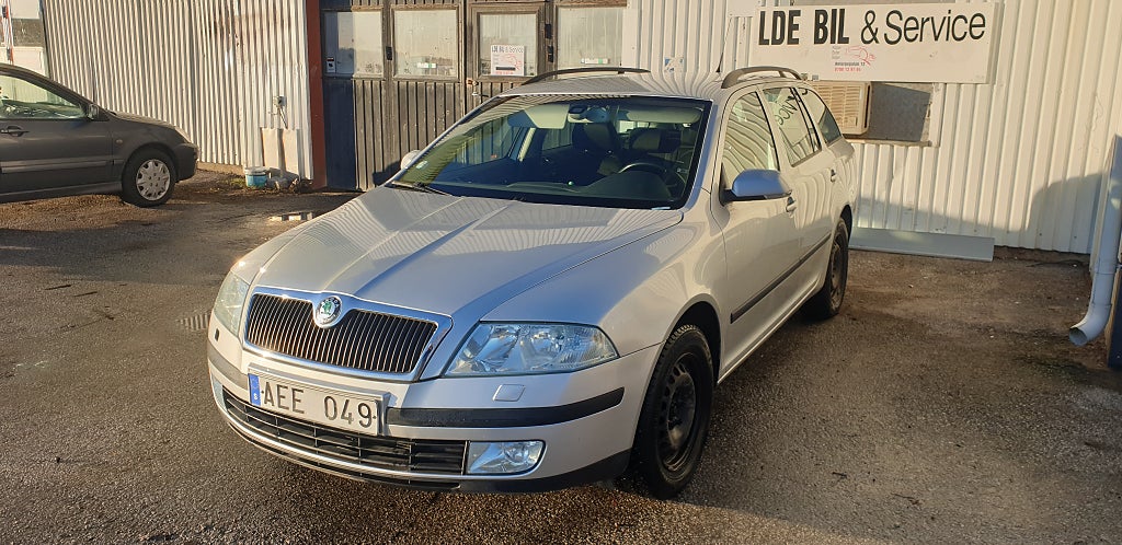 Skoda Octavia Kombi 2.0 TDI 140hk