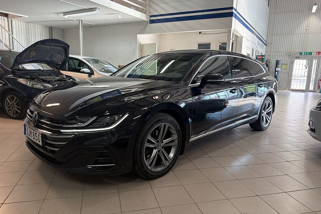 Volkswagen Arteon eHybrid SB 1.4 TSI R-Line /DRAG  /VÄRMARE /fr 3,95%