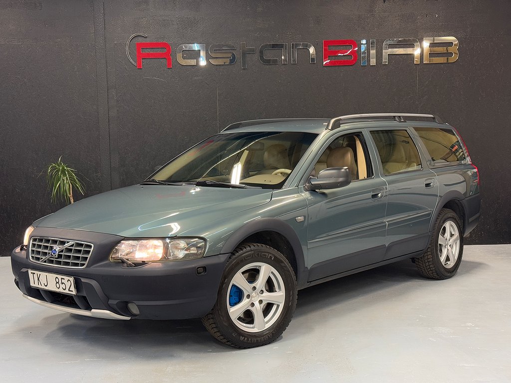 Volvo XC70 2.4T AWD Business 7-sits Skinn Drag Kamrem bytt 