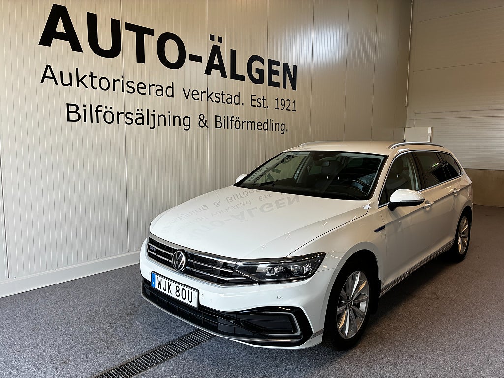 Volkswagen Passat Sportscombi GTE 1.4 TSI /Vinterhjul/Navigation/Drag