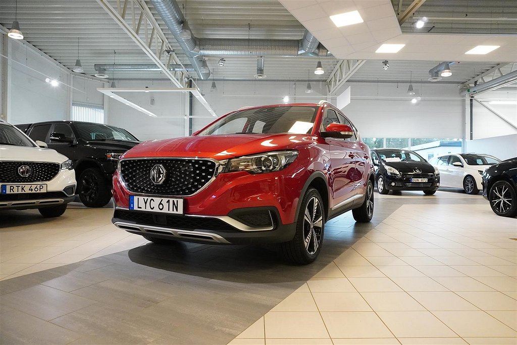 MG ZS EV 45kWh Luxury Diamond Red