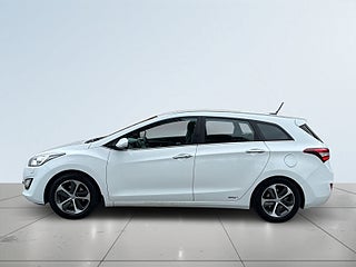 Hyundai i30 1.6 CRDi DCT Premium Darg/Navi/Kamera/Rattvärm/MoK – bild 4