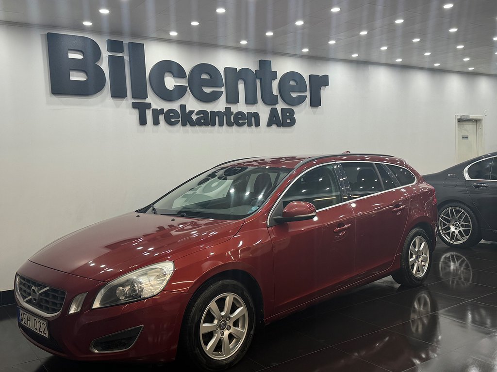 Volvo V60 T3 Momentum Euro 5 KamremBytt Vinterhjul