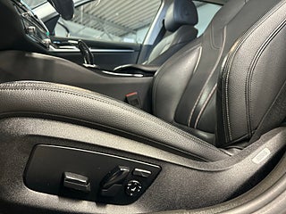 BMW 520d xDrive Touring Steptronic Sport line D&M-Värm/Drag/S&V – bild 22
