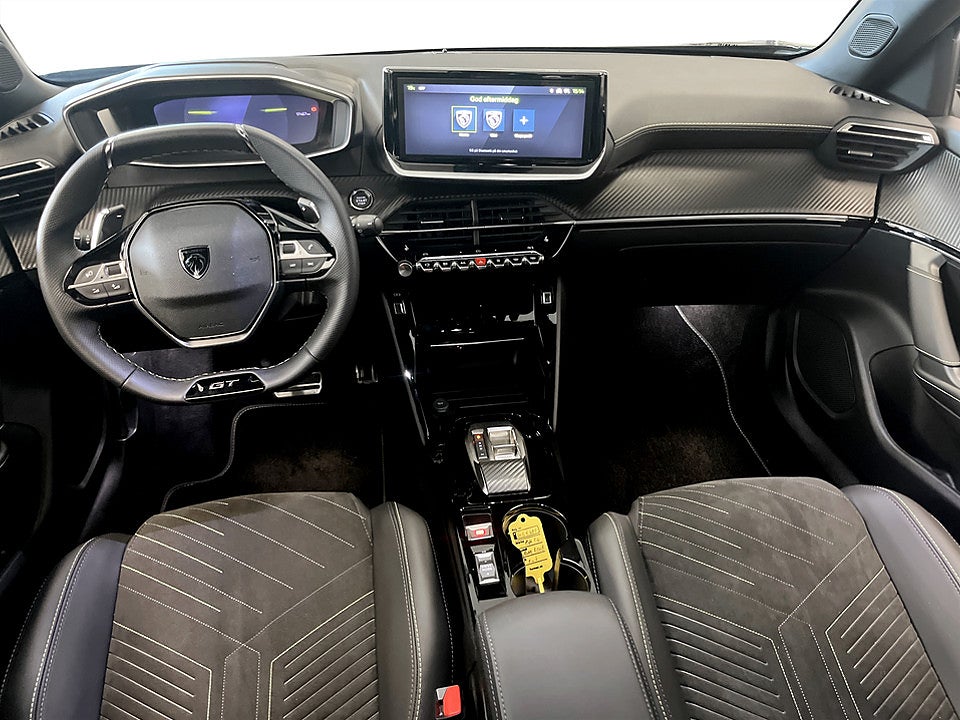 Bild på Peugeot 2008 GT 1.2 PT 130hk Aut B-KAMERA CARPLAY ELSTOL