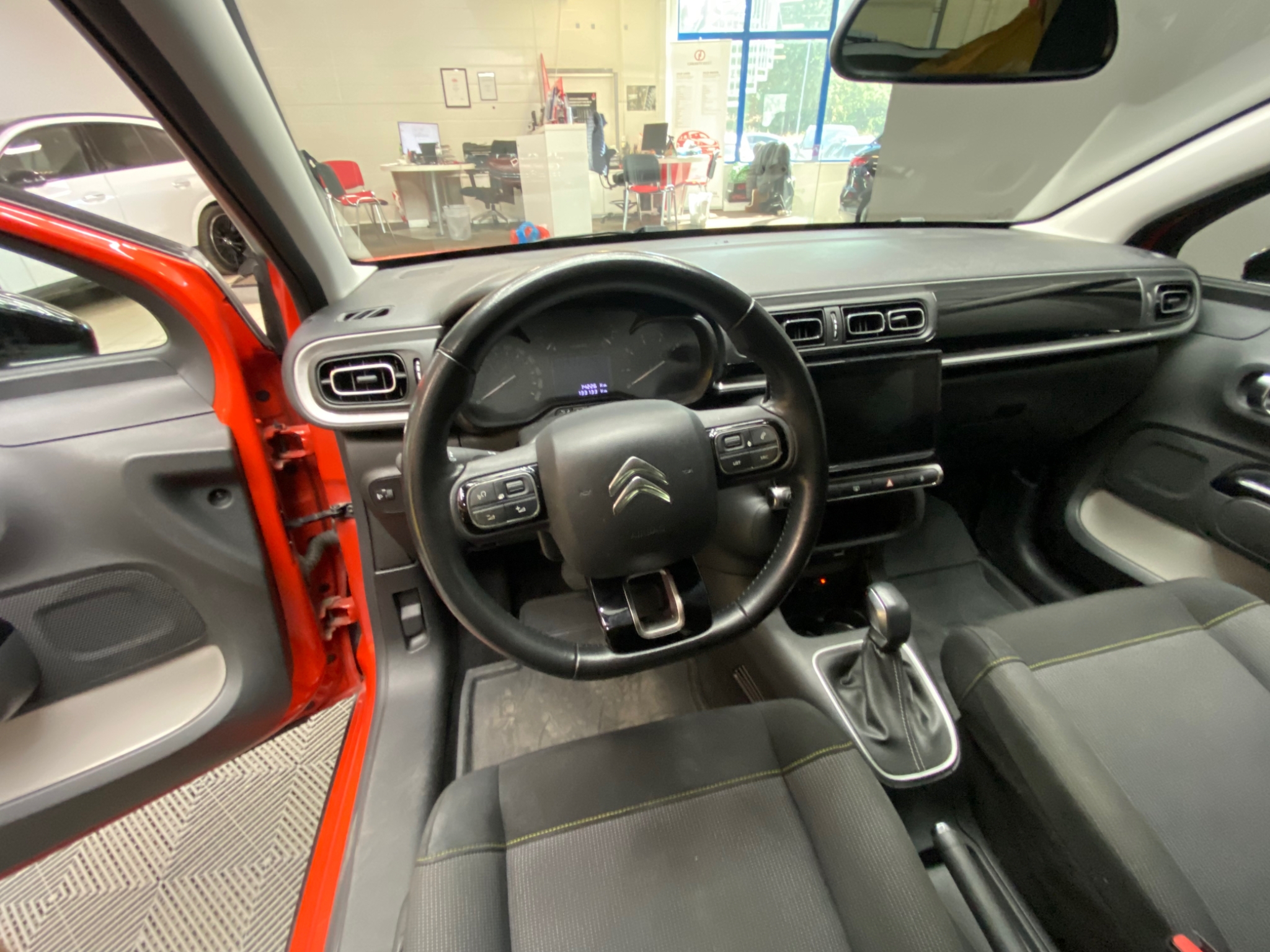 Citroen C3 1.2 PureTech 110hk Automat 2020, kuva 7/39
