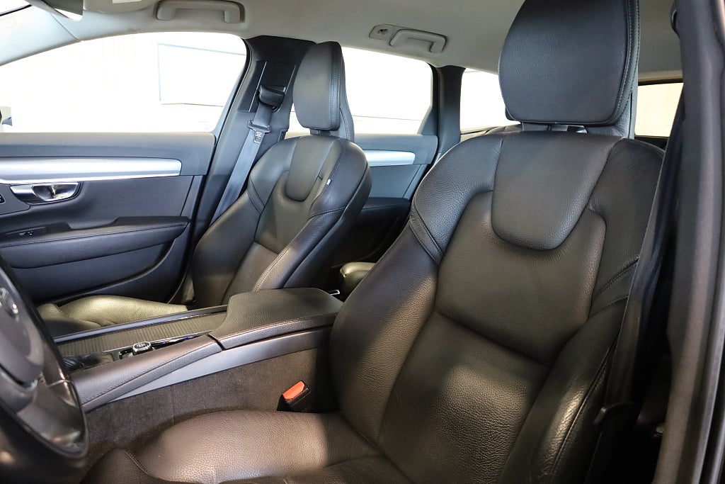 Volvo V90 D4 Geartronic Advanced Momentum VOC Läder Rattvärme