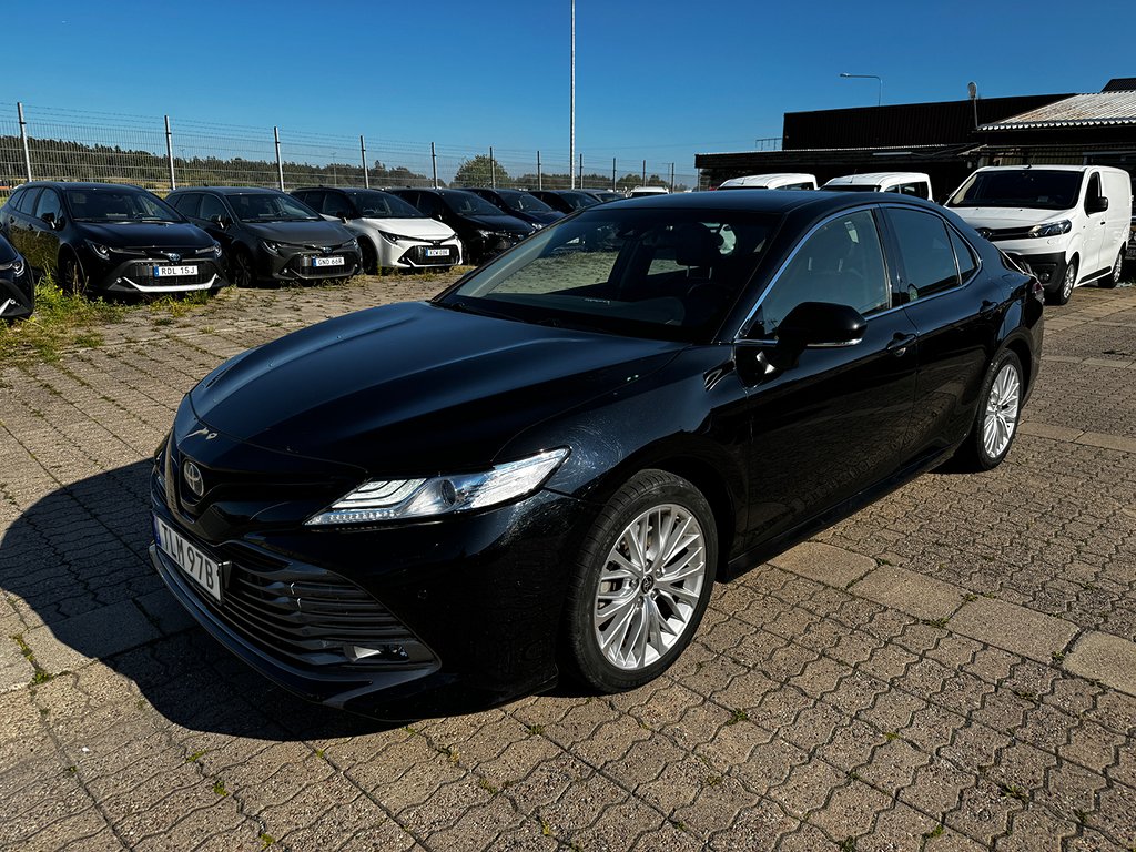 Toyota Camry 2.5 HYBRID AUT EXCUTIVE LÄDER 2-ÅRS GARANTI