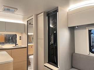 Husvagn, 1-axl Adria ACTION 391 LH 16 av 20