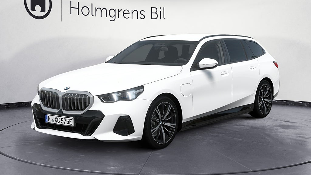 BMW 530e xDrive Touring M Sport Business Ed Drag DA Pro H K