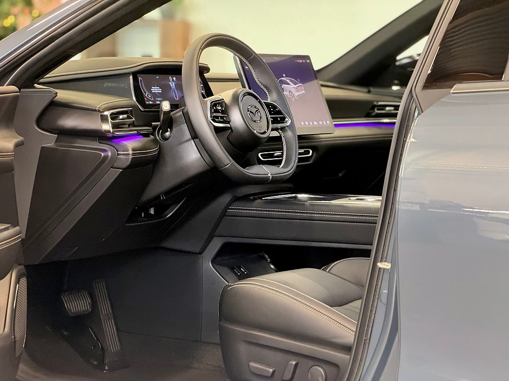 Mazda 6e Takumi / 0% ränta / Svart skinn / Panorama / Rattvärme