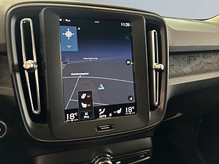 Volvo XC40 T2 Geartronic Momentum S&V/Drag/kamera/Carplay/Pvärm – bild 15