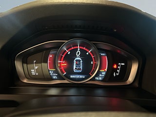 Volvo V60 D4 AWD Geartronic Business Edition Drag/Dvärm/MoK – bild 15