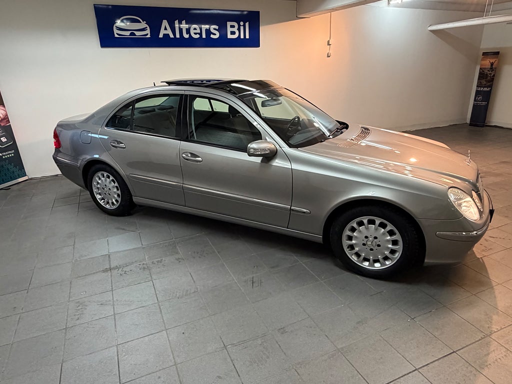 Mercedes-Benz E 280 4MATIC  automat 11915mil Svensksålda bilen  Bör ses