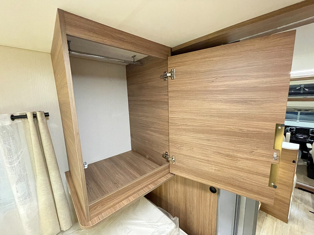 Pilote P 740 GJ / Solcell / B-körkort / Automat /  - Pilote