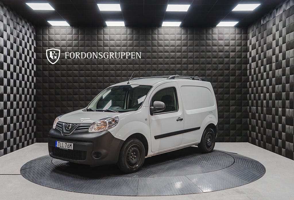 Nissan NV250 2.0t 1.5 dCi 80hk / Drag / Carplay / Kamera