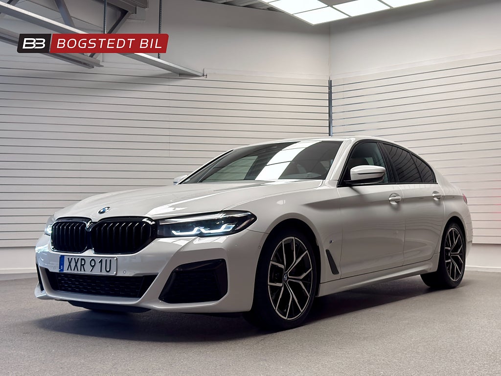 BMW 520d xDrive Sedan M Sport | Drag | H/K | Taklucka| Keyless