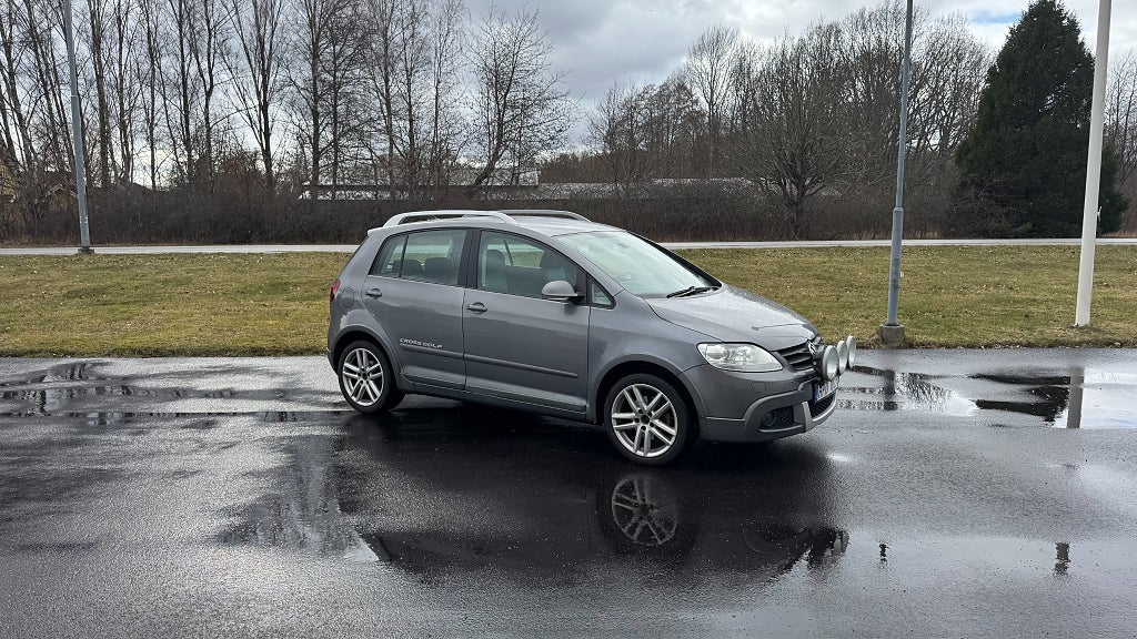 Volkswagen Golf Cross 2.0 TDI DPF