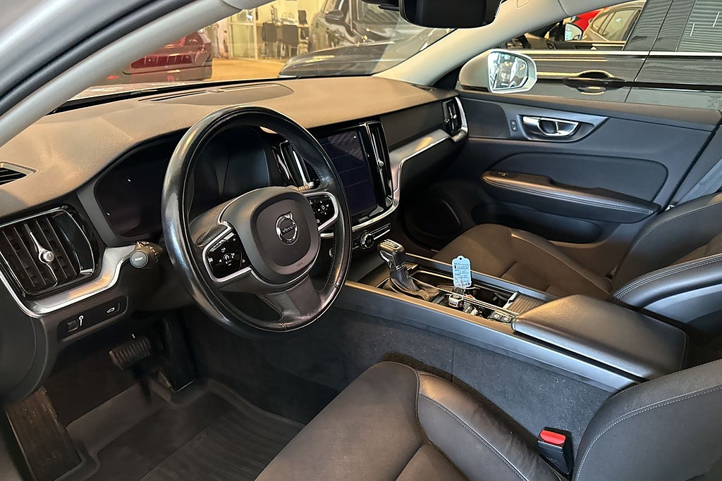 Volvo V60 Cross Country D4 AWD Geartronic Advanced SE II Kamera Drag Värmamare miniatyr 6