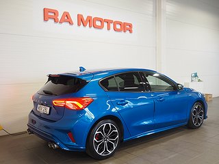 Halvkombi Ford Focus 5 av 25