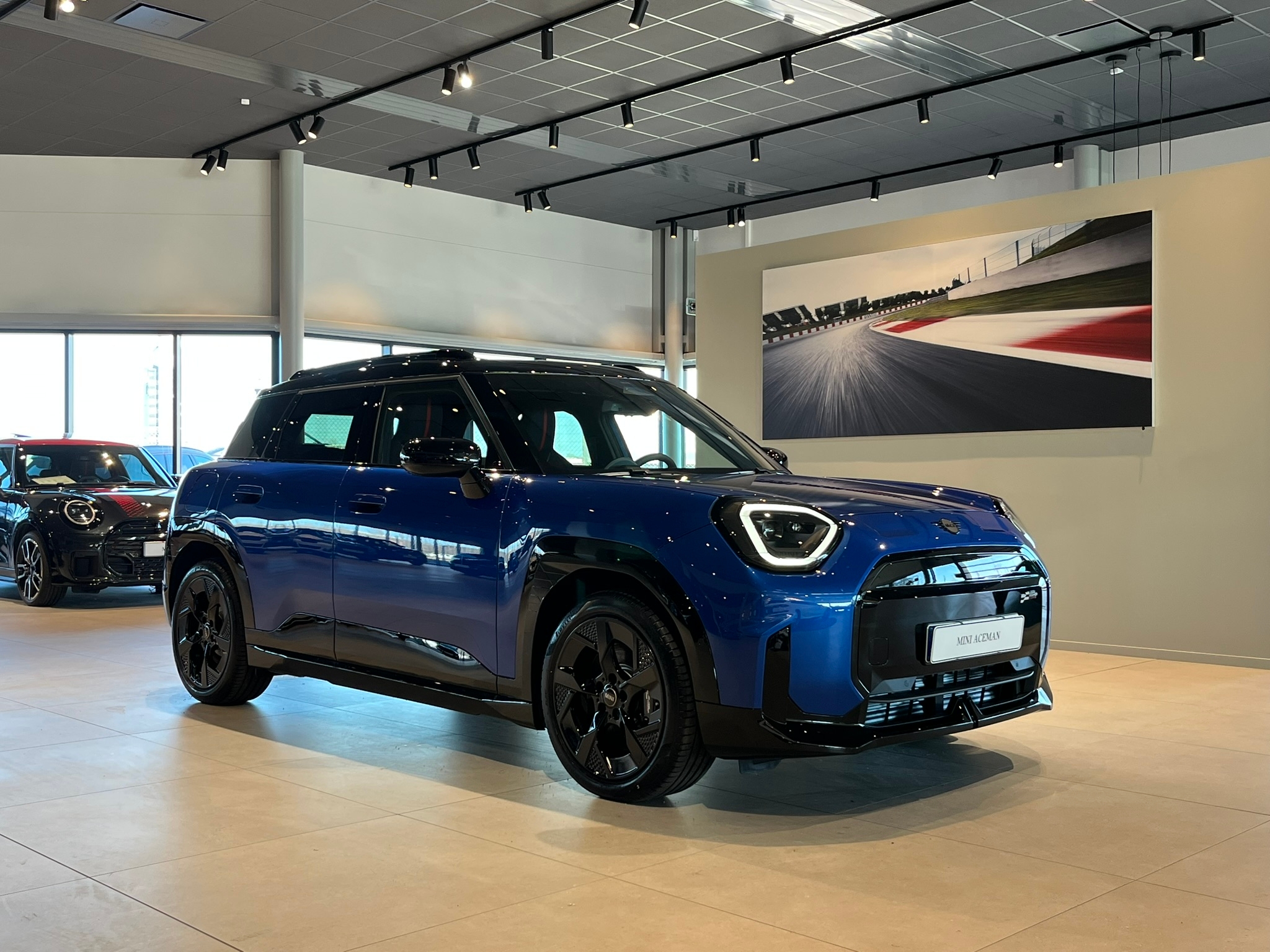 MINI Aceman E JCW Trim Driving Assistant 2025, bild 3/59