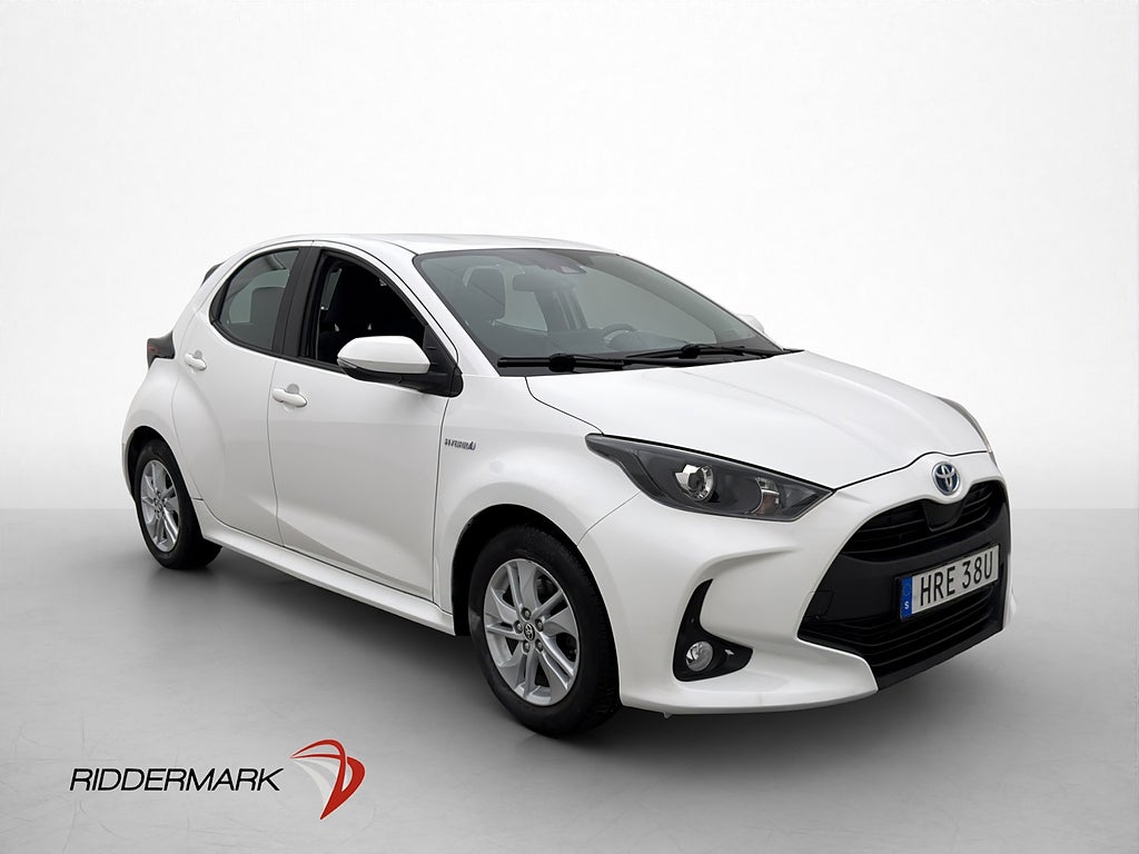 Toyota Yaris Hybrid Active MOMS Kamera Rattvärme Adap-farth