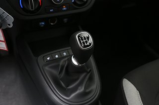 Halvkombi Hyundai i10 16 av 21