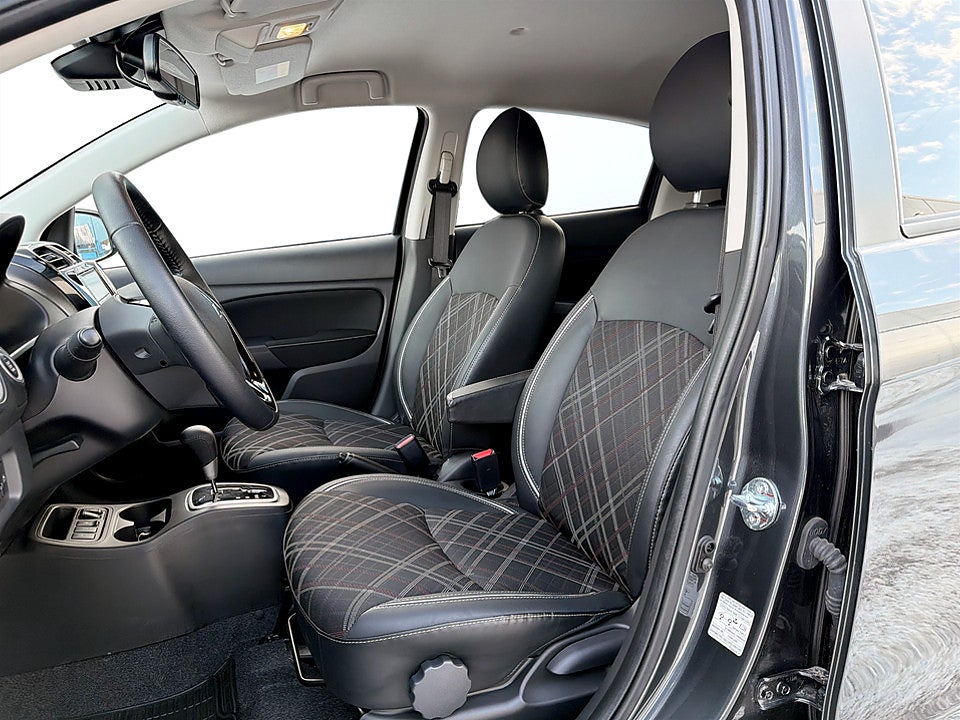 Bild på Mitsubishi Space Star Elegance 1.2 MIVEC 71hk Aut BACKKAMERA