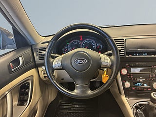 Subaru Legacy 2.0 4WD/Drag/S&V-Däck/Panoramatak/MoK/Kamkedja – bild 9