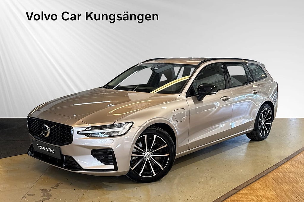 Volvo V60 T6 Plus Dark Nordic Edition Harman/Kardon 360-k...