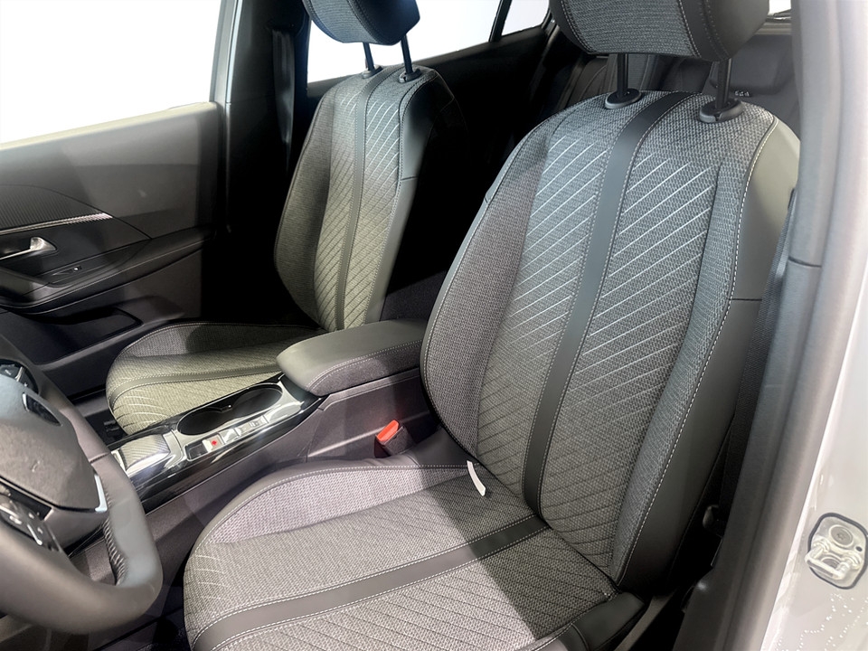 Peugeot 2008 Allure Hybrid 145hk Aut 2026, bild 6/10