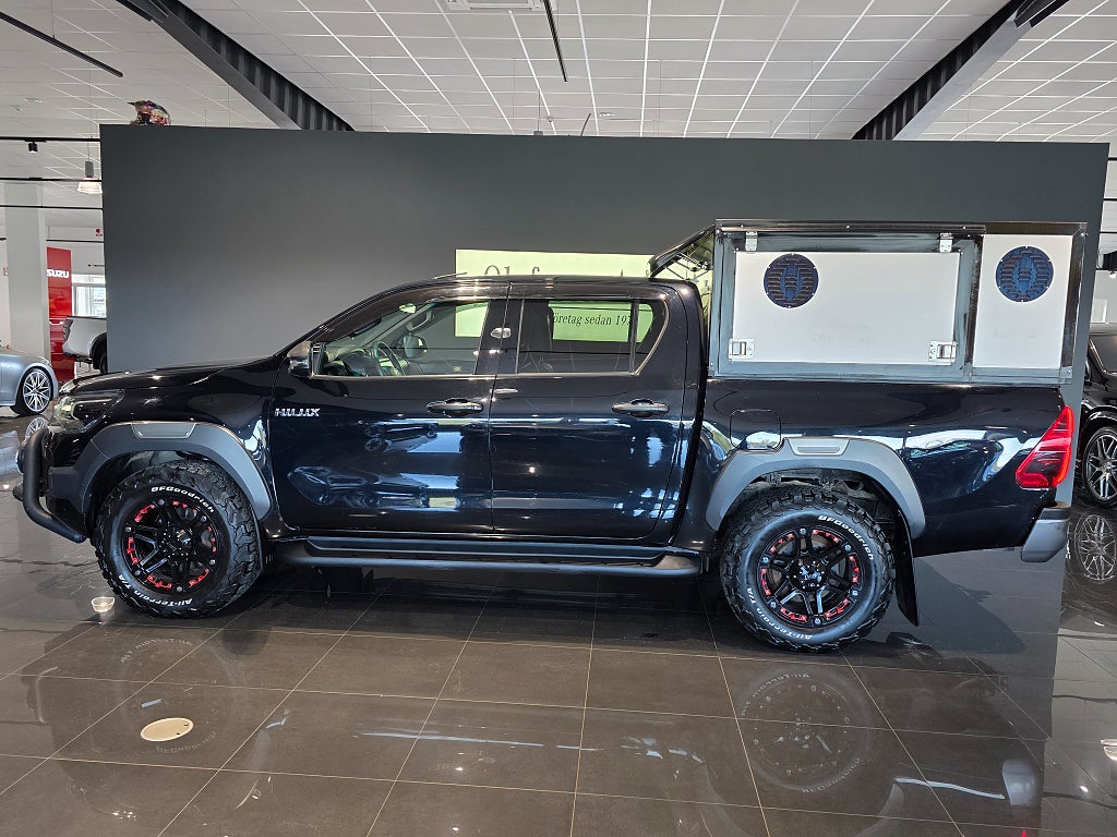 Toyota Hilux Dubbelhytt 2.8 4WD Invincible Euro 6 - bild 2