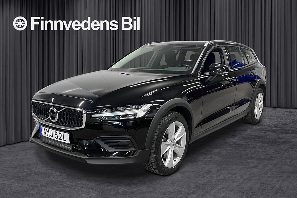 Volvo V60 Cross Country D4 AWD Edition *Bra SERVAD/V-HJUL/DRAG/VÄRMARE*