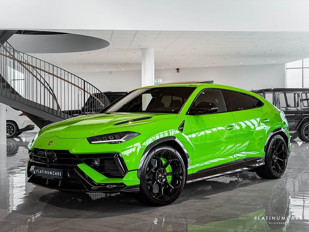 Lamborghini Urus Performante 666hk / AKRA / Full kolfiber