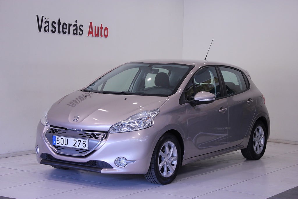 Peugeot 208 1.4 e-HDi Automat Ny Service 68 8v EGS 68hk Euro 5