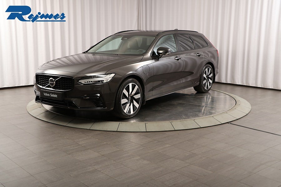 Volvo V90 T6 Plus Dark Nordic Edition/Dragkrok/360kam/H&K