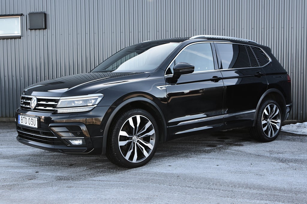 Volkswagen Tiguan Allspace 2.0 TDI 4M 7-sits R-line Värmare Cockpit 20"