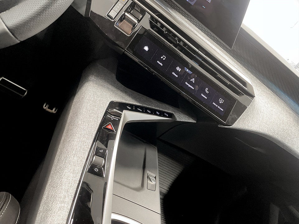 Bild på Peugeot 5008 GT Hybrid - OMGÅENDE LEVERANS!