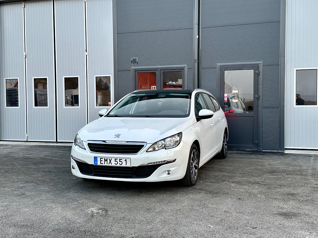 Peugeot 308 SW 1.2 PureTech 130hk Active, Automat , Panoramatak