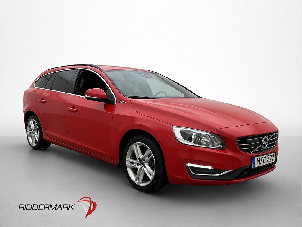Volvo V60 D5 Plug-In AWD Momentum Värmare VOC Dragkrok Navi
