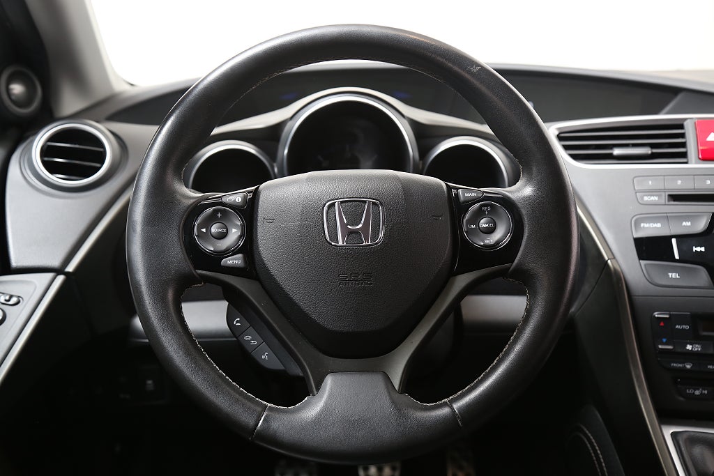 Honda Civic Tourer 1,6 i-DTEC Executive Skinn Kamera Värmare Drag